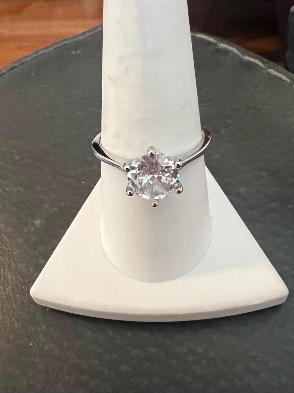 Classic Solitaire Round-Cut CZ Ring in Silver 925